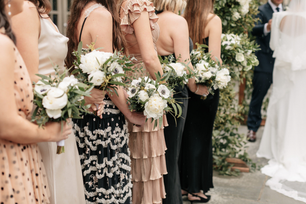 Morning Wedding in the Romantic Rain, Photo