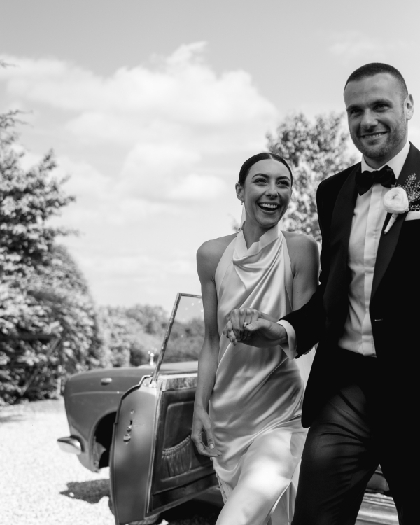 Cozy Wedding at Primrose Hill Farm | Interview with the real bride about planning, finding the dress and coping with anxiety