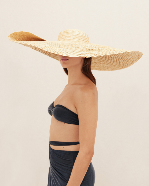 18 Best Bachelorette Party Gifts | Funny, Unique Present Ideas | Cute Gifts for Bride