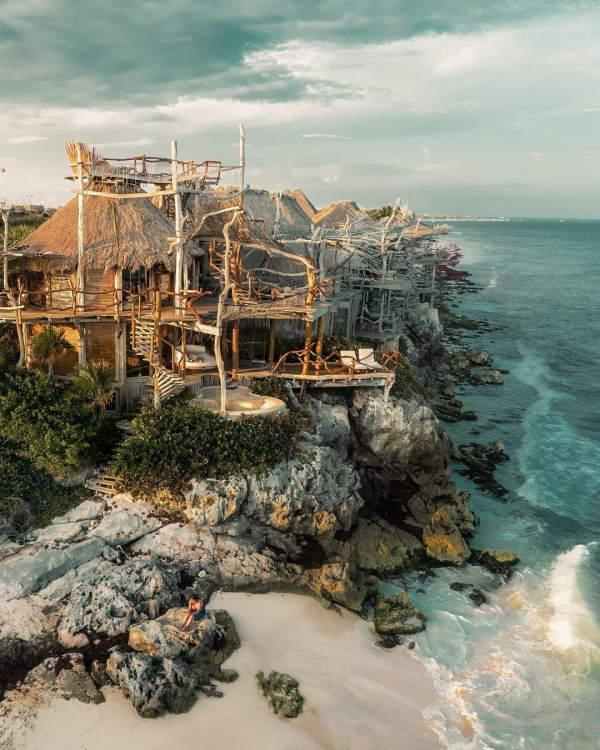 7 Best Honeymoon Resorts in the World | Top of the Most Luxurious Hotels