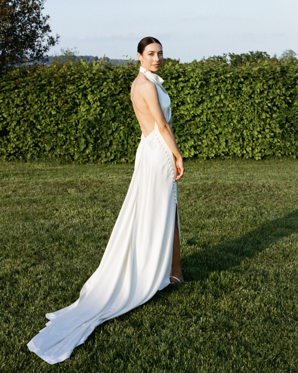 Cozy Wedding at Primrose Hill Farm | Interview with the real bride about planning, finding the dress and coping with anxiety