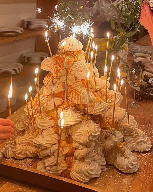 Trend: Croquembouche-Style Wedding Desserts