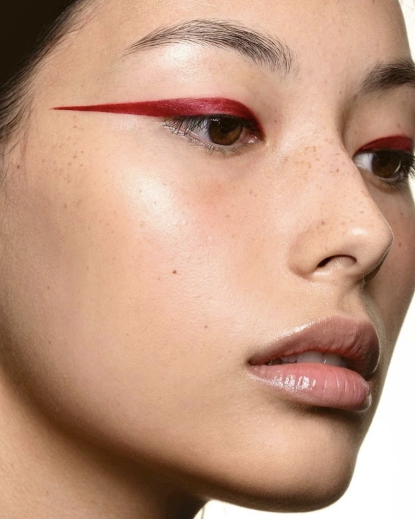 Makeup Inspiration: Non-White Eyeliner Trend