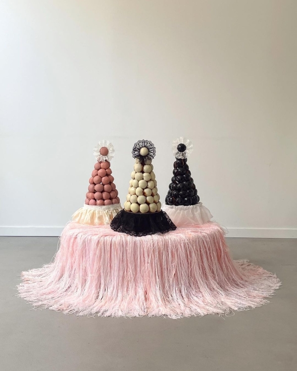 Trend: Croquembouche-Style Wedding Desserts