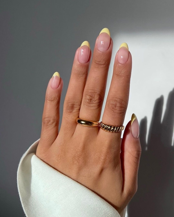 6 Colors Perfect for Summer Nails