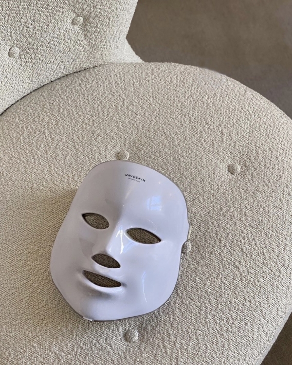 5 Must-Have at Home Skincare Tools | LED Mask, Cleansing Brush, Gua Sha