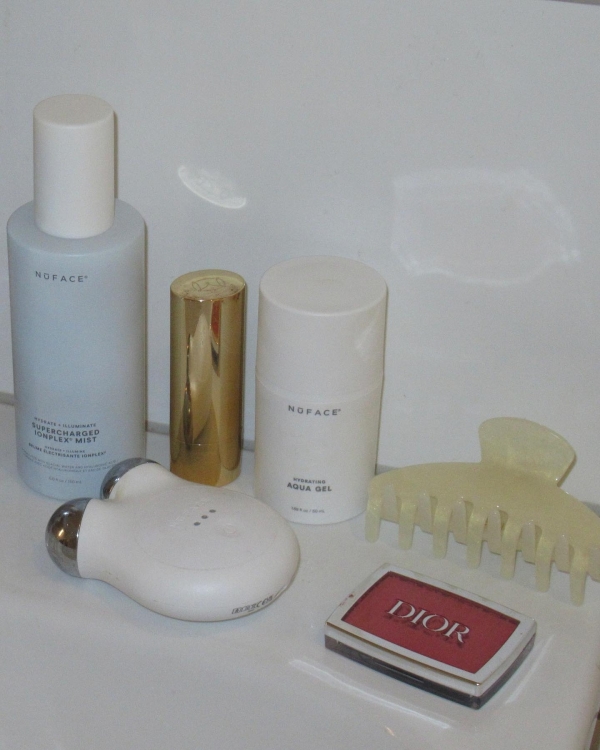 5 Must-Have at Home Skincare Tools | LED Mask, Cleansing Brush, Gua Sha