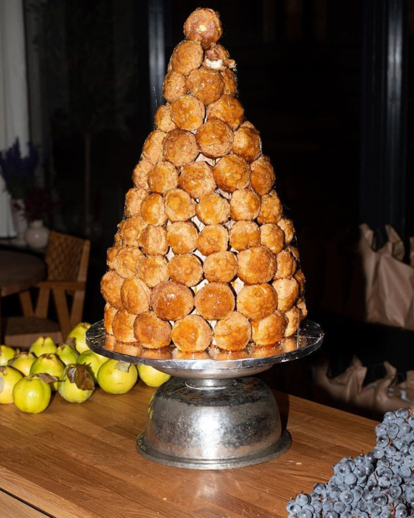 Trend: Croquembouche-Style Wedding Desserts