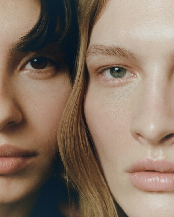 5 Must-Have at Home Skincare Tools | LED Mask, Cleansing Brush, Gua Sha