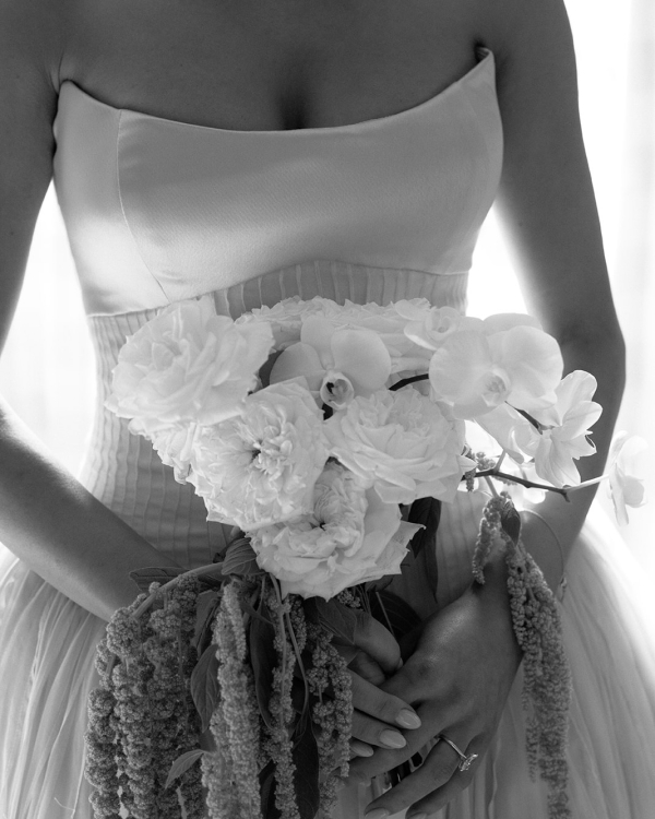 A Beautiful Wedding with Traditional Elements and Elegant Decor