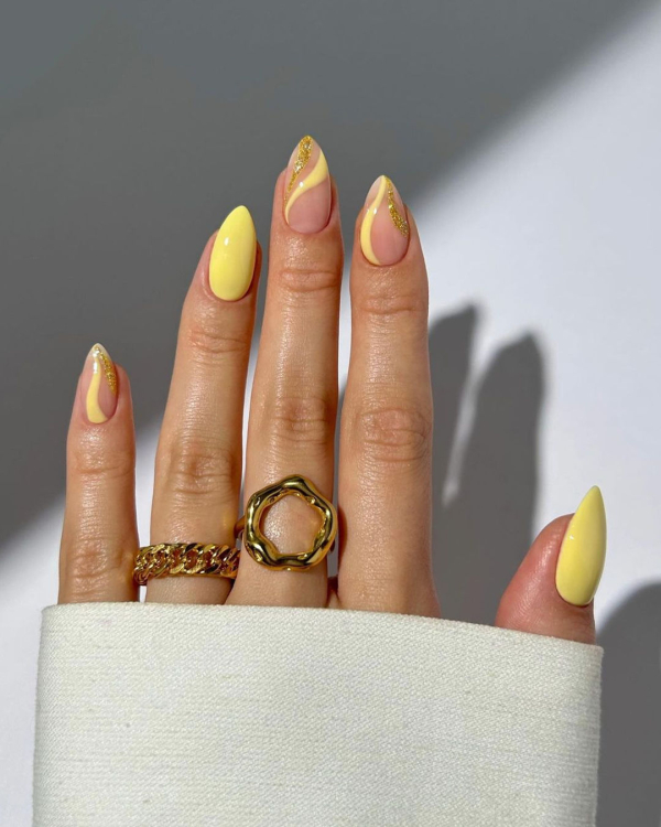 6 Colors Perfect for Summer Nails