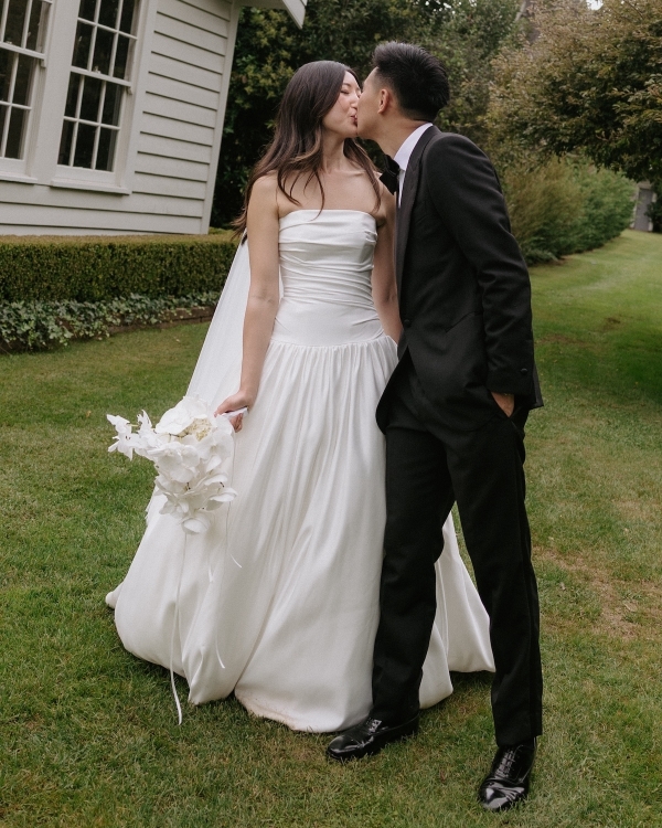 An Elegant Garden Wedding with a Korean Twist at a Historic Australian Estate