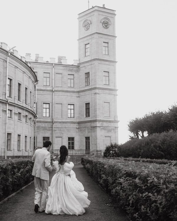 A Pride & Prejudice Inspired Wedding Set in a Romantic 18th-Century Palace Garden