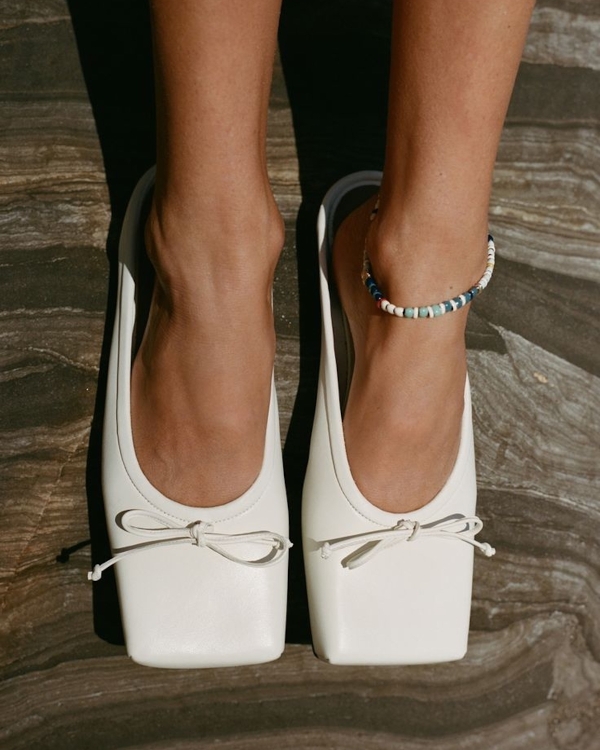 30 Bridal Flats That Prove You Don’t Need Heels to Make a Statement