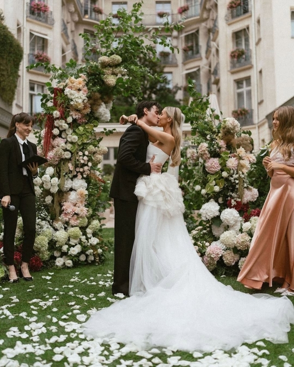 20 Best Wedding Venues in France | The Most Beautiful Places to Get Married | TOP Luxury Wedding Locations