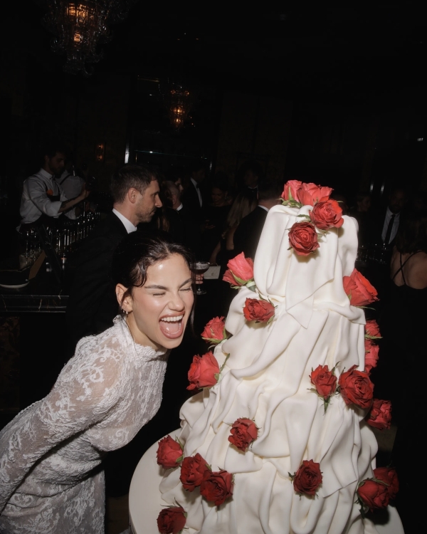 Premier League Soccer Player Dominic Calvert-Lewin & Model Sandra Jerze Are Married!