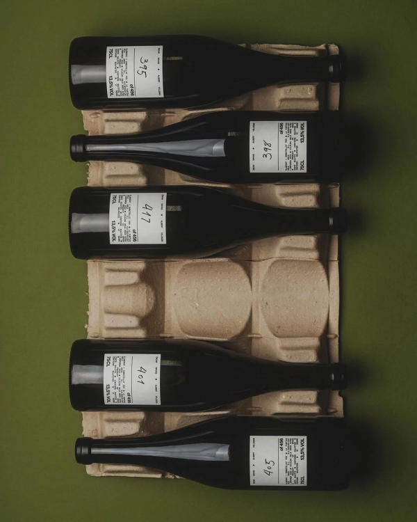 How to Calculate Exactly How Much Alcohol You Need for Your Wedding