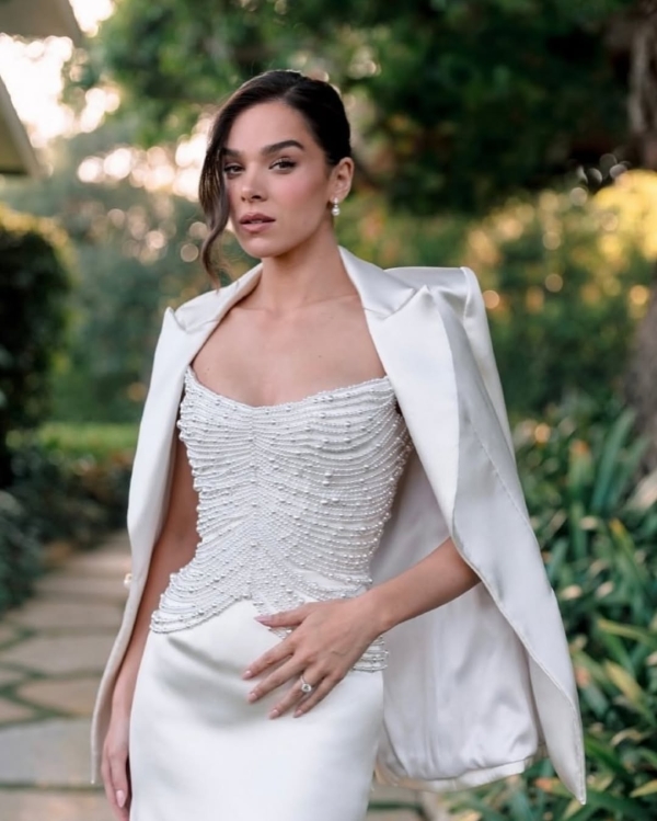 Hailee Steinfeld and Josh Allen Tie the Knot in a Stunning Santa Barbara Wedding
