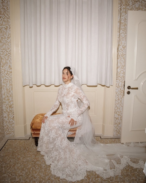 Premier League Soccer Player Dominic Calvert-Lewin & Model Sandra Jerze Are Married!