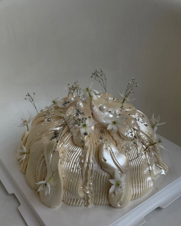 The Trendiest Wedding Cake Ideas to Match Every Wedding Style