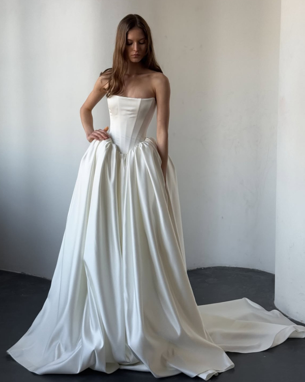 28 Basque Waist Wedding Dresses from the 2026 Bridal Collections