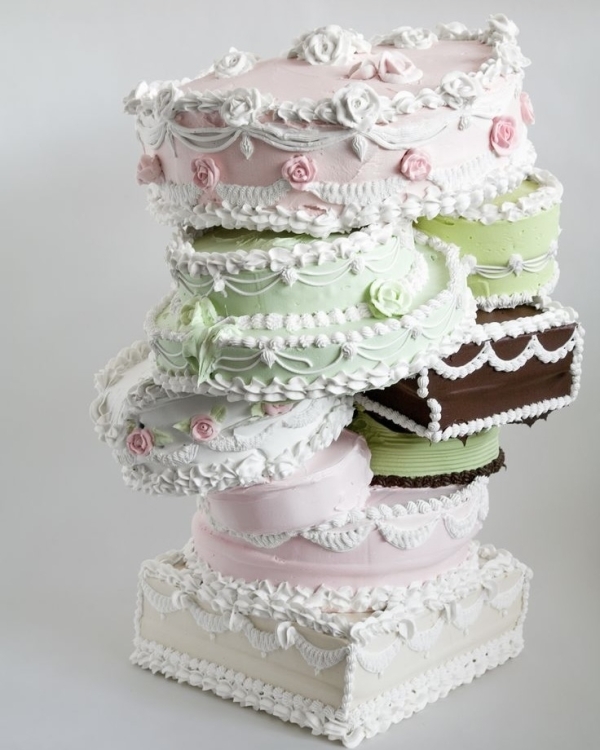 Trend: Stacked Wedding Cakes