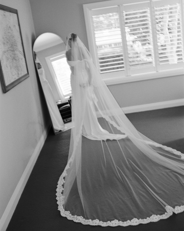 A Glamorous Jewel-Toned Wedding in the Australian Countryside