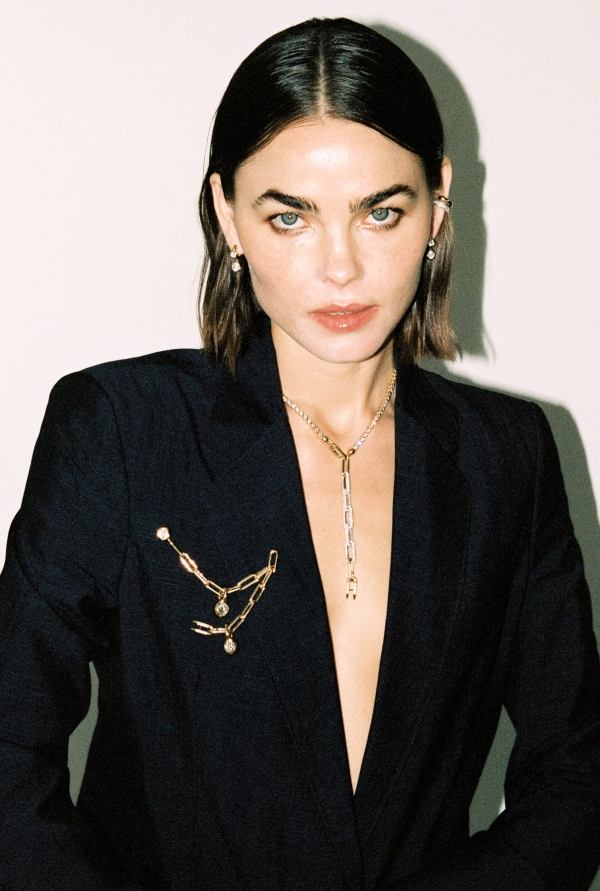 Fine Jewelry Uniform Object