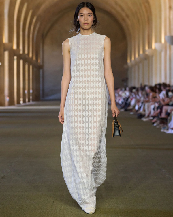 Jacquemus Unveils Spring-Summer 2026 Collection “Le Paysan” at Versailles