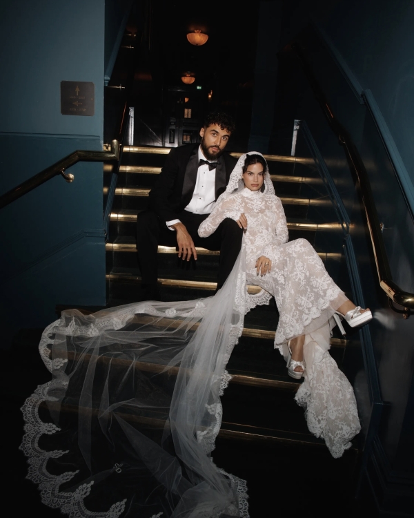 Premier League Soccer Player Dominic Calvert-Lewin & Model Sandra Jerze Are Married!