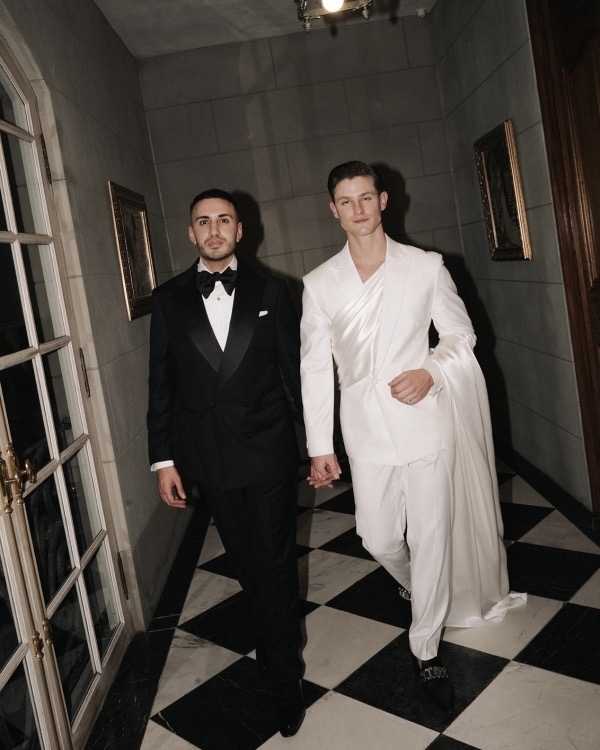 Celebrating Pride: Our Favorite LGBTQIA+ Weddings