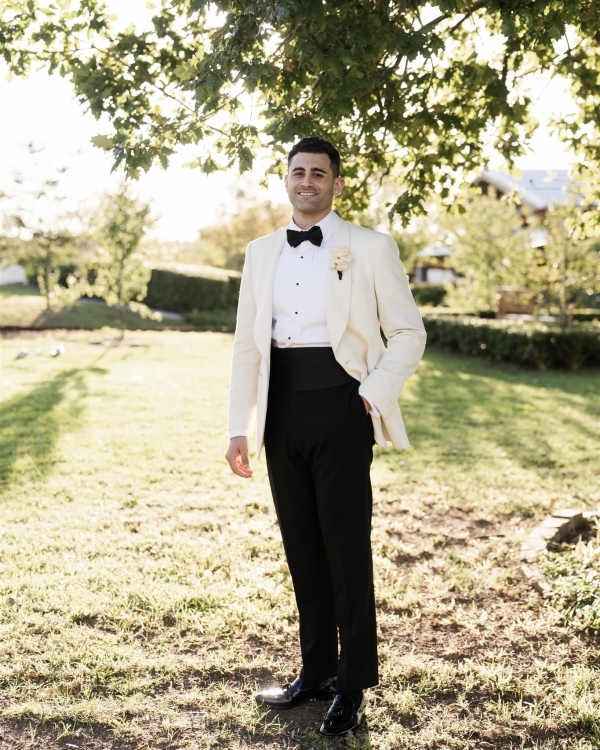 A Glamorous Jewel-Toned Wedding in the Australian Countryside