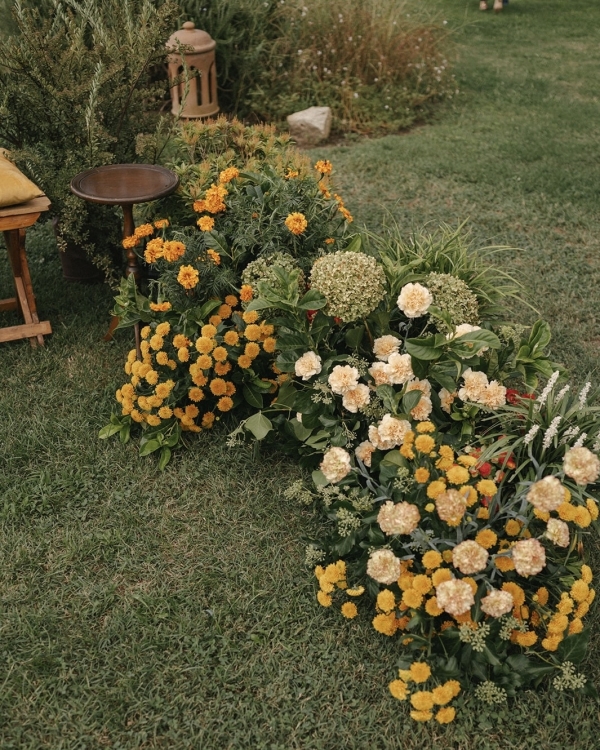 A Golden Wedding at a Storybook Castle Just Outside Venice, Italy