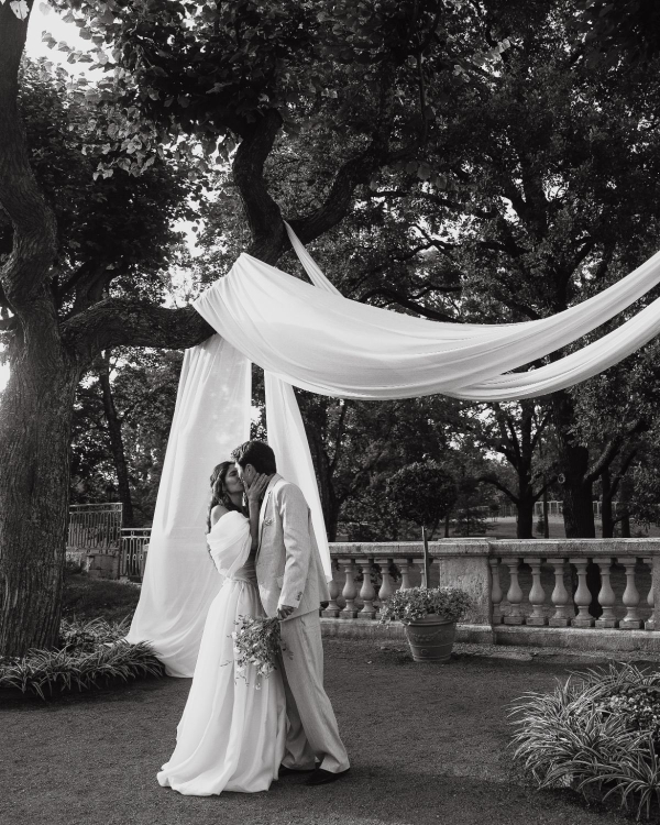 A Pride & Prejudice Inspired Wedding Set in a Romantic 18th-Century Palace Garden