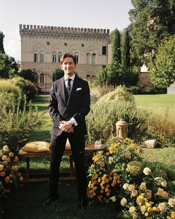 A Golden Wedding at a Storybook Castle Just Outside Venice, Italy