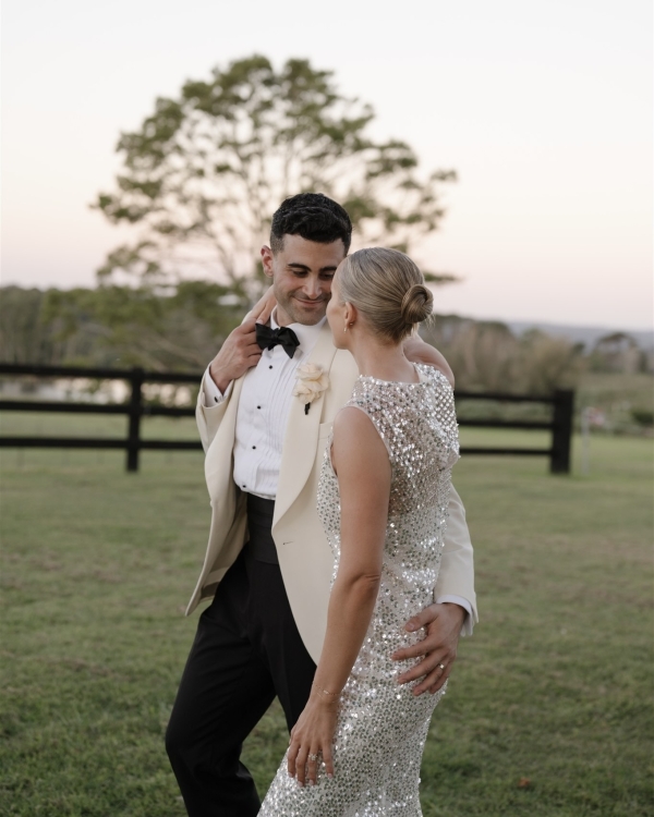 A Glamorous Jewel-Toned Wedding in the Australian Countryside