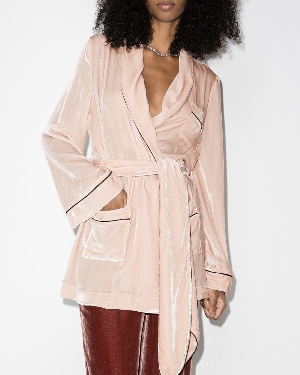 Wedding pajamas | Photogenic bridal pajamas and robes