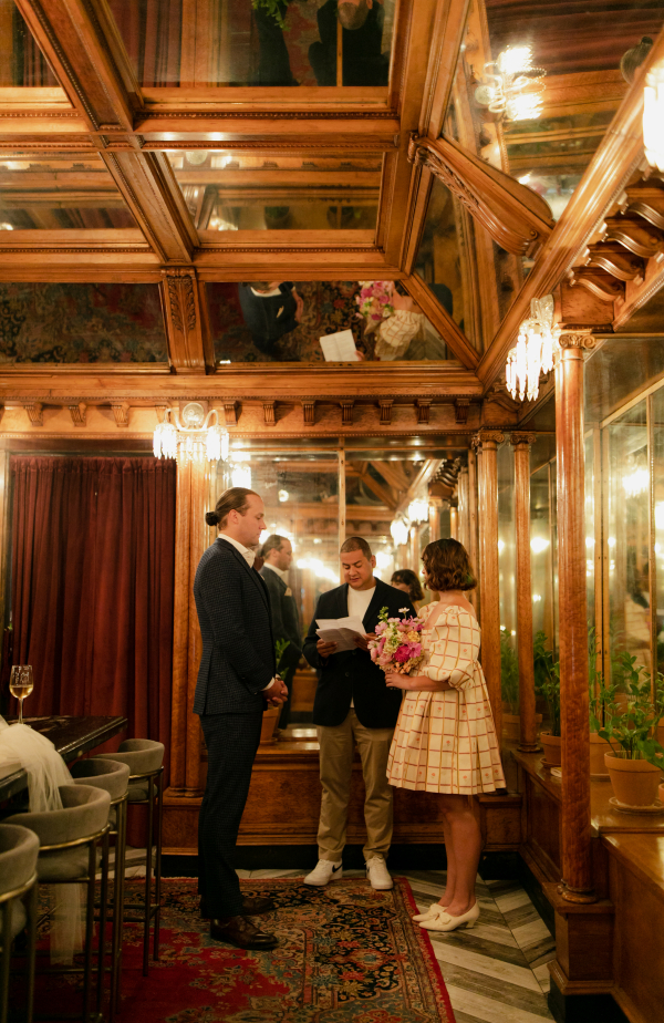 Real Wedding in Chicago: Vintage, Disco and Just the Inner Circle Guest List