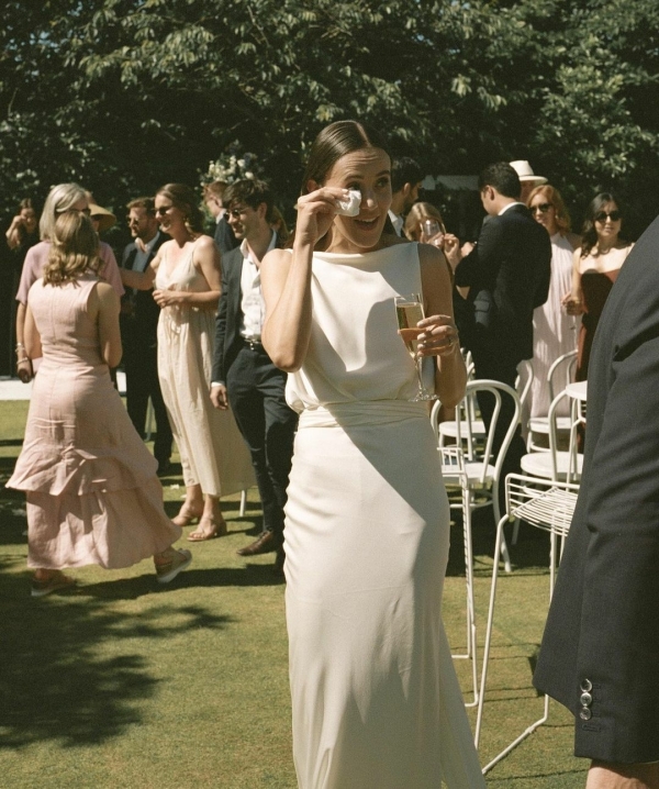 How to Uninvite Someone From a Wedding | 5 Ways to Politely Uninvite Guests to Your Wedding