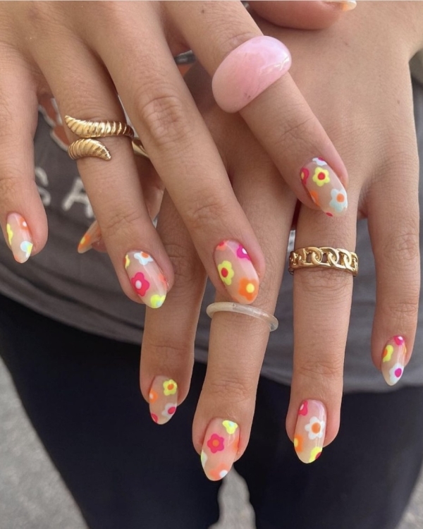 Colorful Manicure for a Wedding | Bridal Colorful Manicure