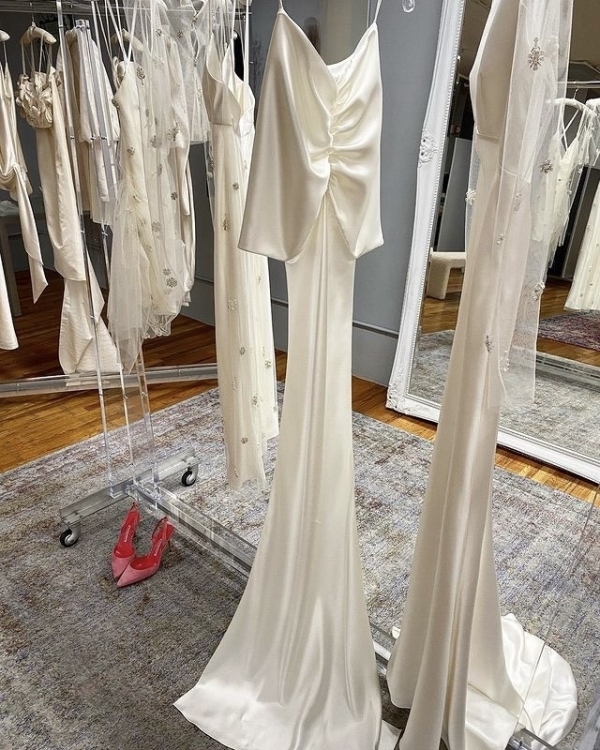 Wedding Dress Selection | How to Choose and Pick a Wedding Dress