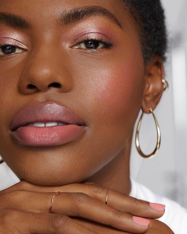 7 Best Lipstick For Brides | Iconic Nude Lipstick For Wedding Look | Neurtal Lips