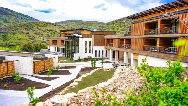 Venues The Lodge at Blue Sky