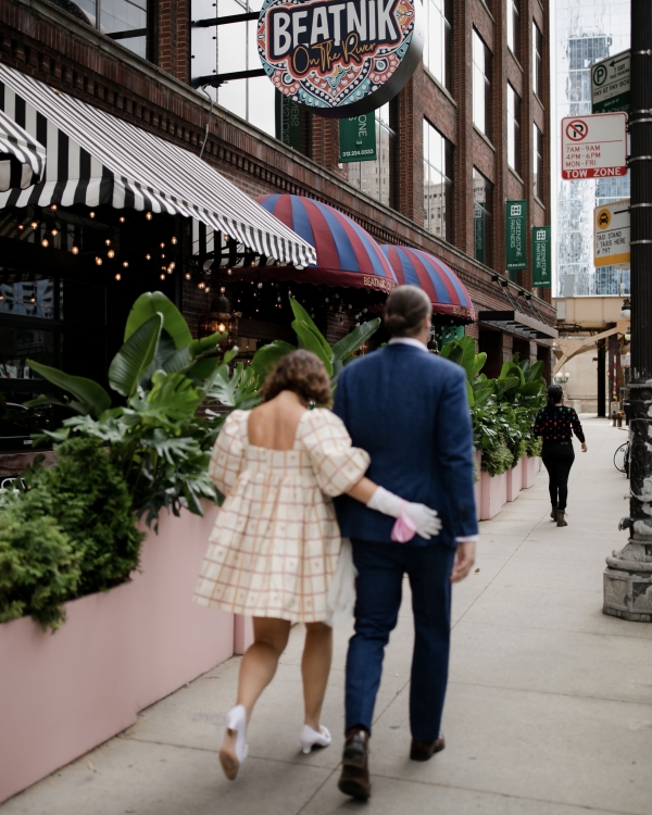 Real Wedding in Chicago: Vintage, Disco and Just the Inner Circle Guest List