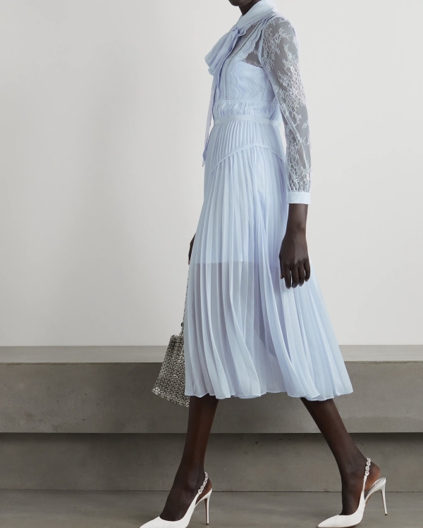 How to Dress Up Mother of the Bride