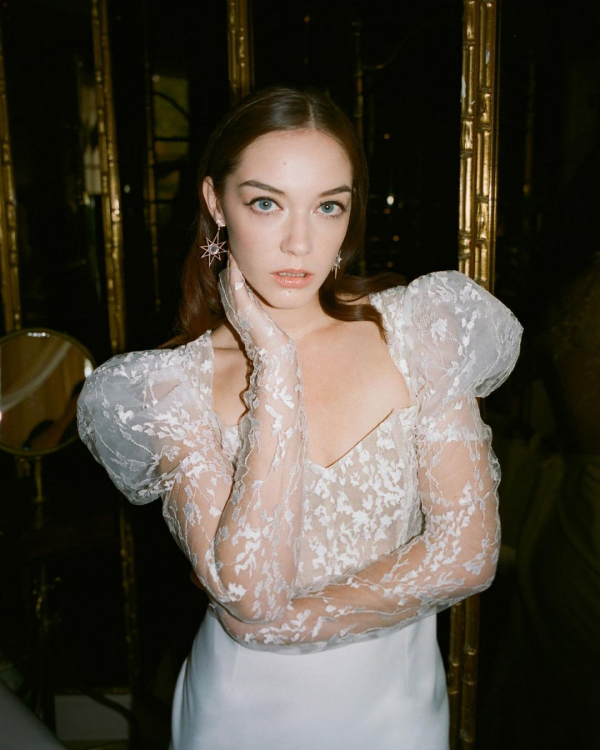 How to Choose a Maid of Honor | Choosing Matron of Honor | How to Pick Maid of Honor