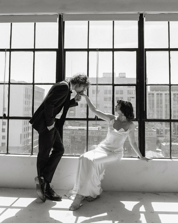 How to Pick a Wedding Photographer | Tips on Choosing a Wedding Photographer from Chelsea Gee