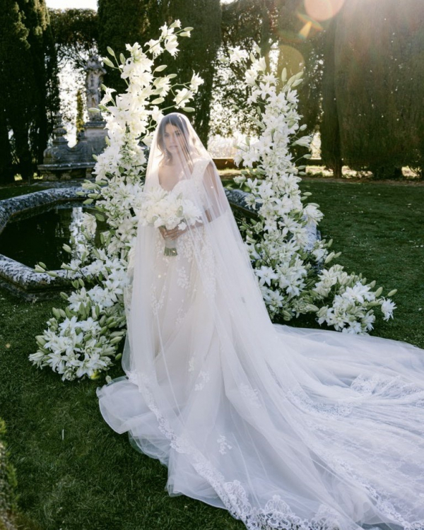 Insider Tips to Make the Most of Your Wedding Photography | Interview with Anna Roussos, the top Europe wedding photographer