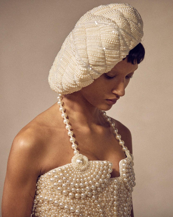 Top of the Modern Wedding Veil Alternatives | What to Wear Instead of a Veil