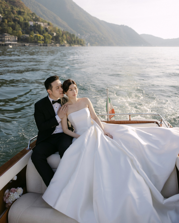 Insider Tips to Make the Most of Your Wedding Photography | Interview with Anna Roussos, the top Europe wedding photographer